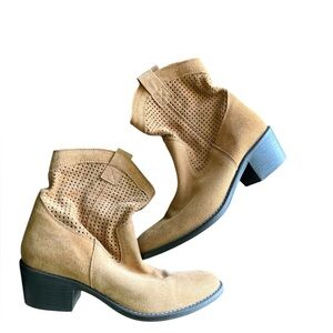 Sundance Suede Perforated Ankle Boots Brown 8.5